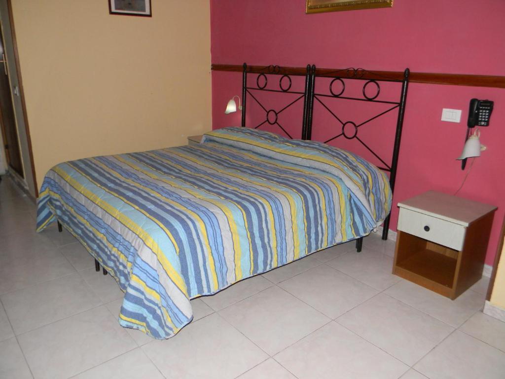 Hotel Mi.Ro. Casalnuovo Di Napoli Cameră foto